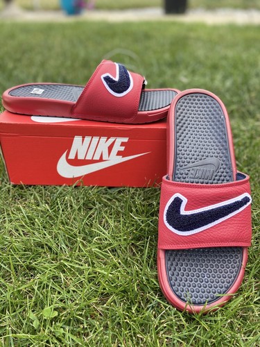 Nike Benassi JDI Chenille Slide Sandal 