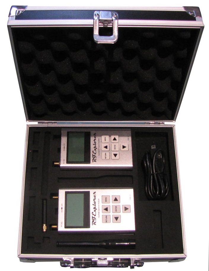 RF Explorer 3G Combo + Signal Generator with Professional Aluminum