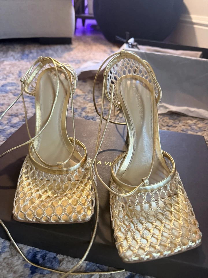 NUEVA Sandalia Bottega Veneta Elastizada Tobillo Punta Cuadrada Dorada 36EU 6 651388V1BT1 Foto 4 de 4