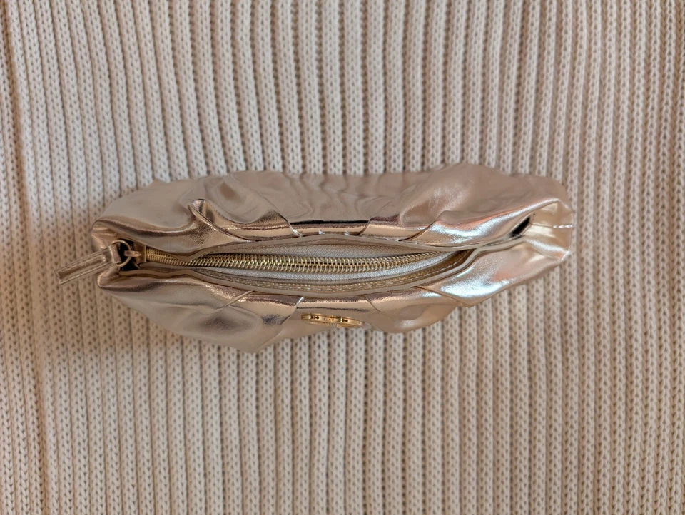 ⭐ NUEVO 2 X Set de Viaje Cle De Peau - La Crema, Crema Contorno de Ojos, Espuma Limpiadora Foto 2 de 4