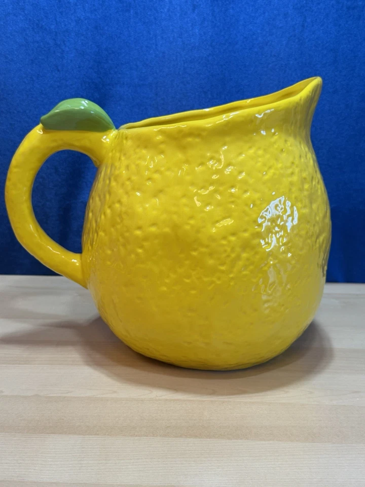 RAE DUNN Colección Artesanal “BEBIDA” Limón Amarillo Jarra Extra Grande Limonada Foto 3 de 4