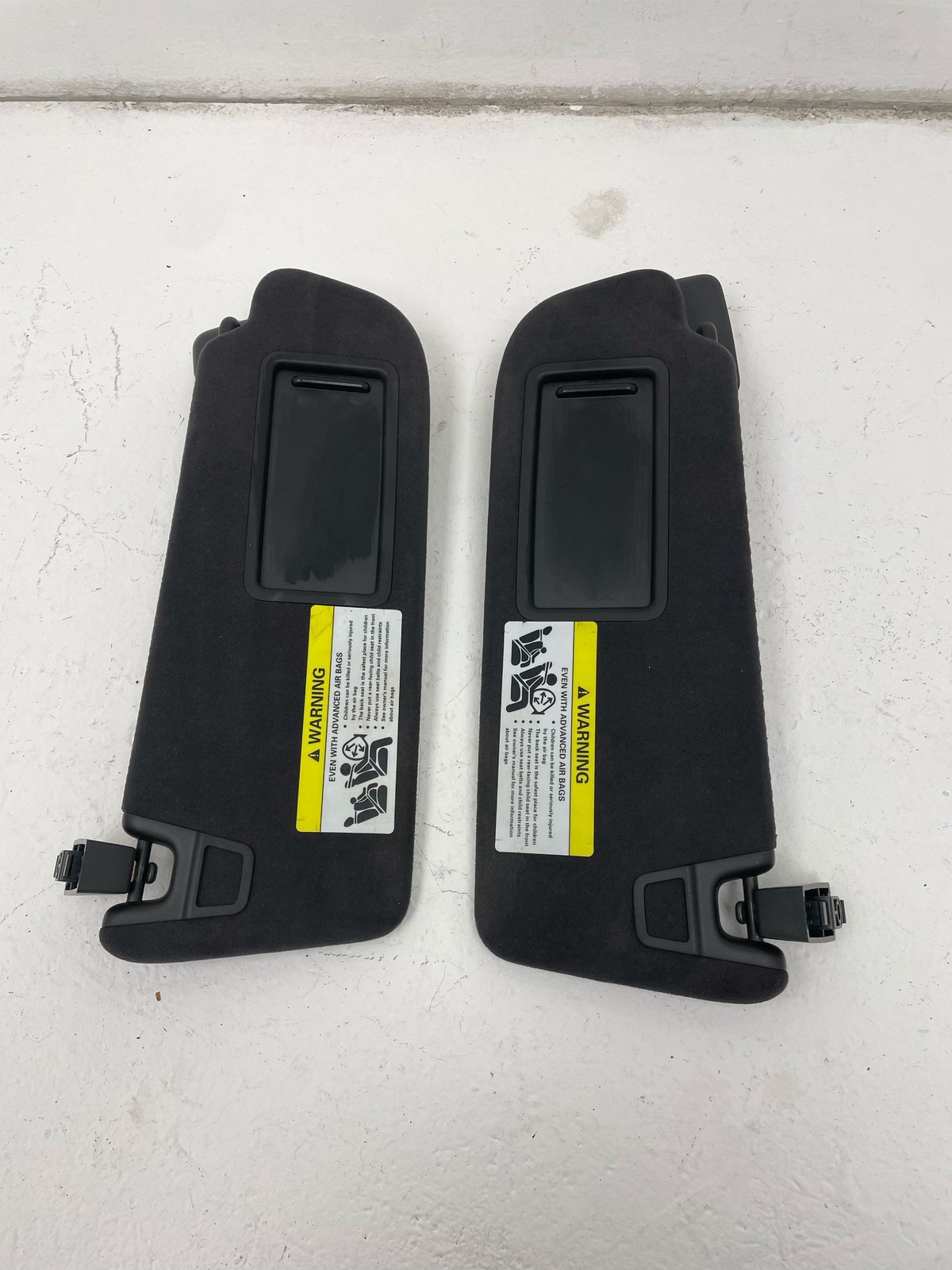 2015-2020 BENTLEY BENTAYGA OEM Sun Visor Shade Set Left & Right Black Suede