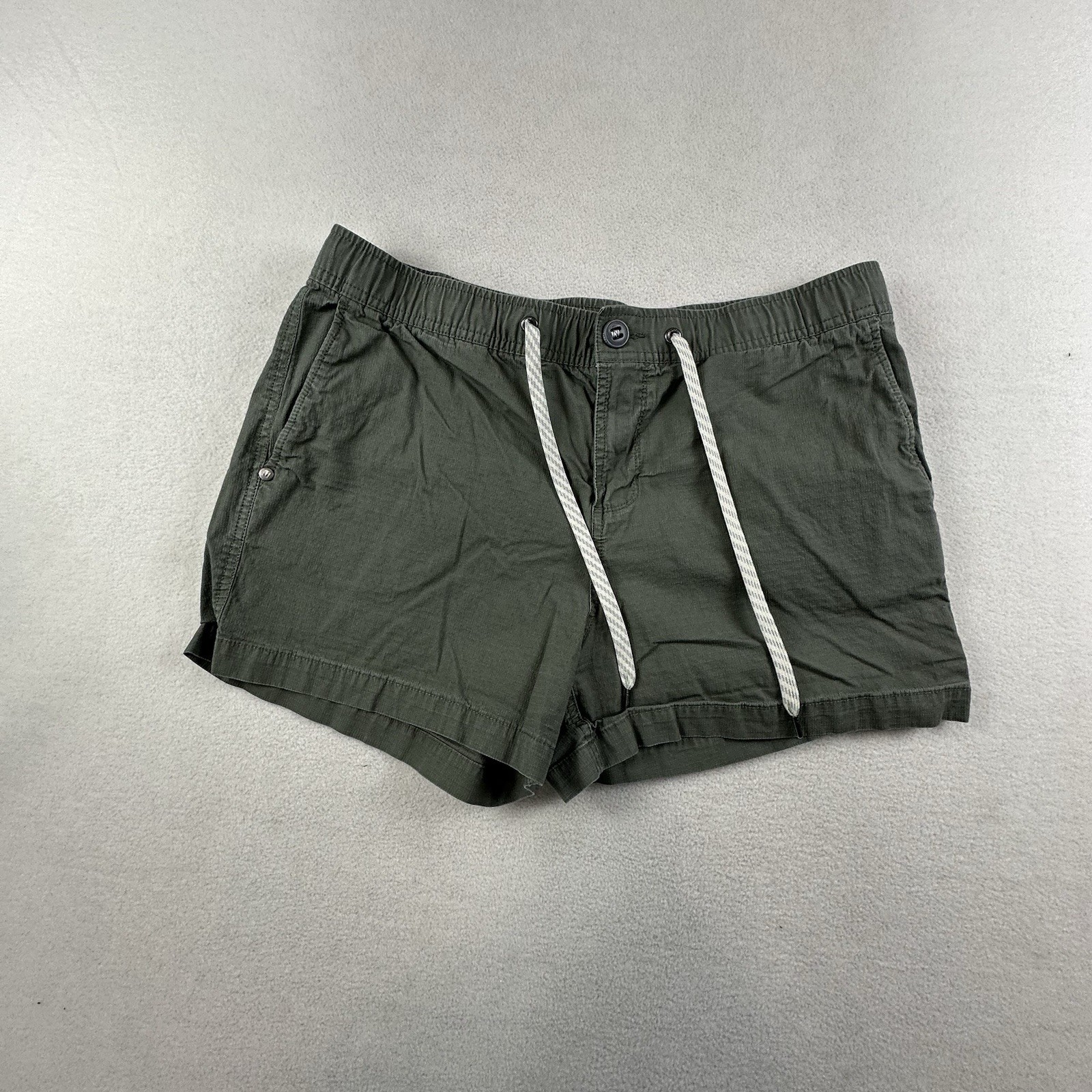 Vuori Womens 34 Green 4-Inch Ripstop Climber DuraTerra Hiking Shorts-image