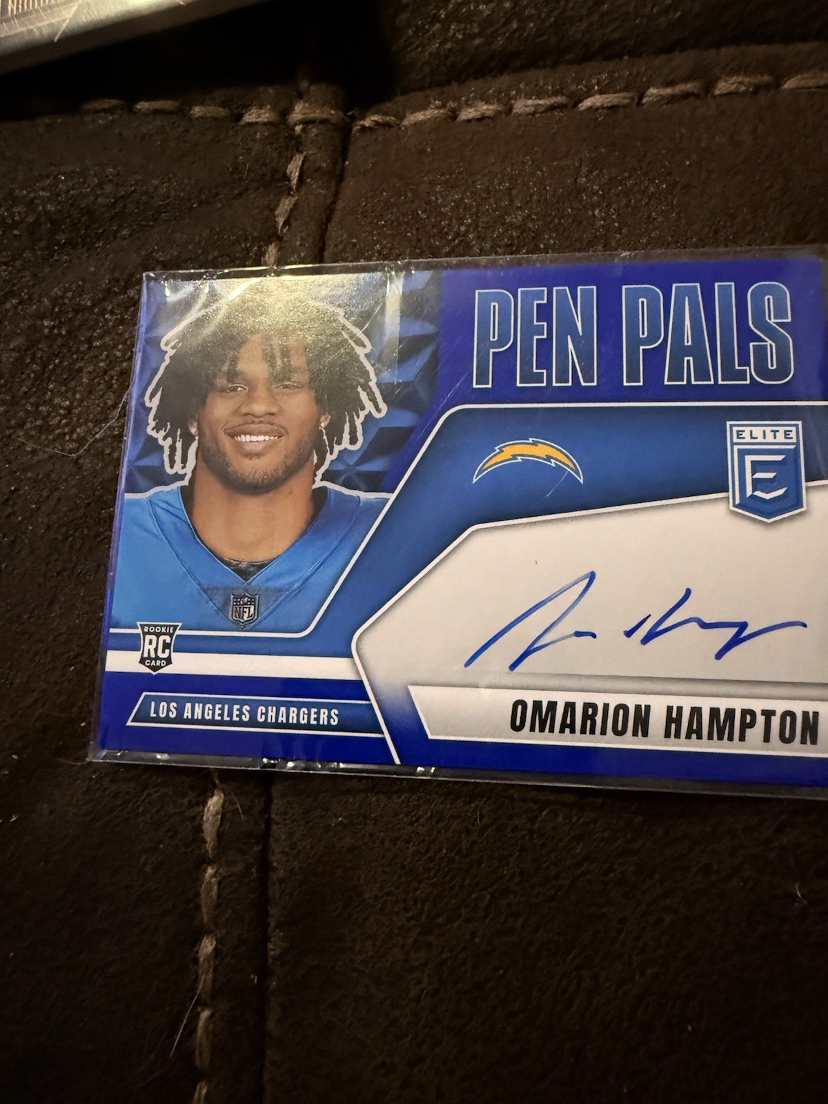 2025 Panini Elite Omarion Hampton Pen Pals Blue Rookie Auto #PP-OHA Chargers