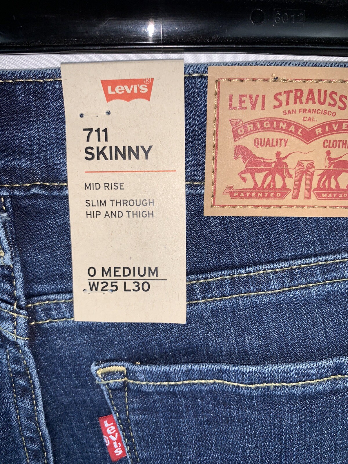 Levi's Women’s 711 Skinny Jeans Blue Size W25 L30 Denim $59.50 NWT