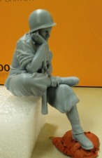 Sitting American soldier 3D print in scales