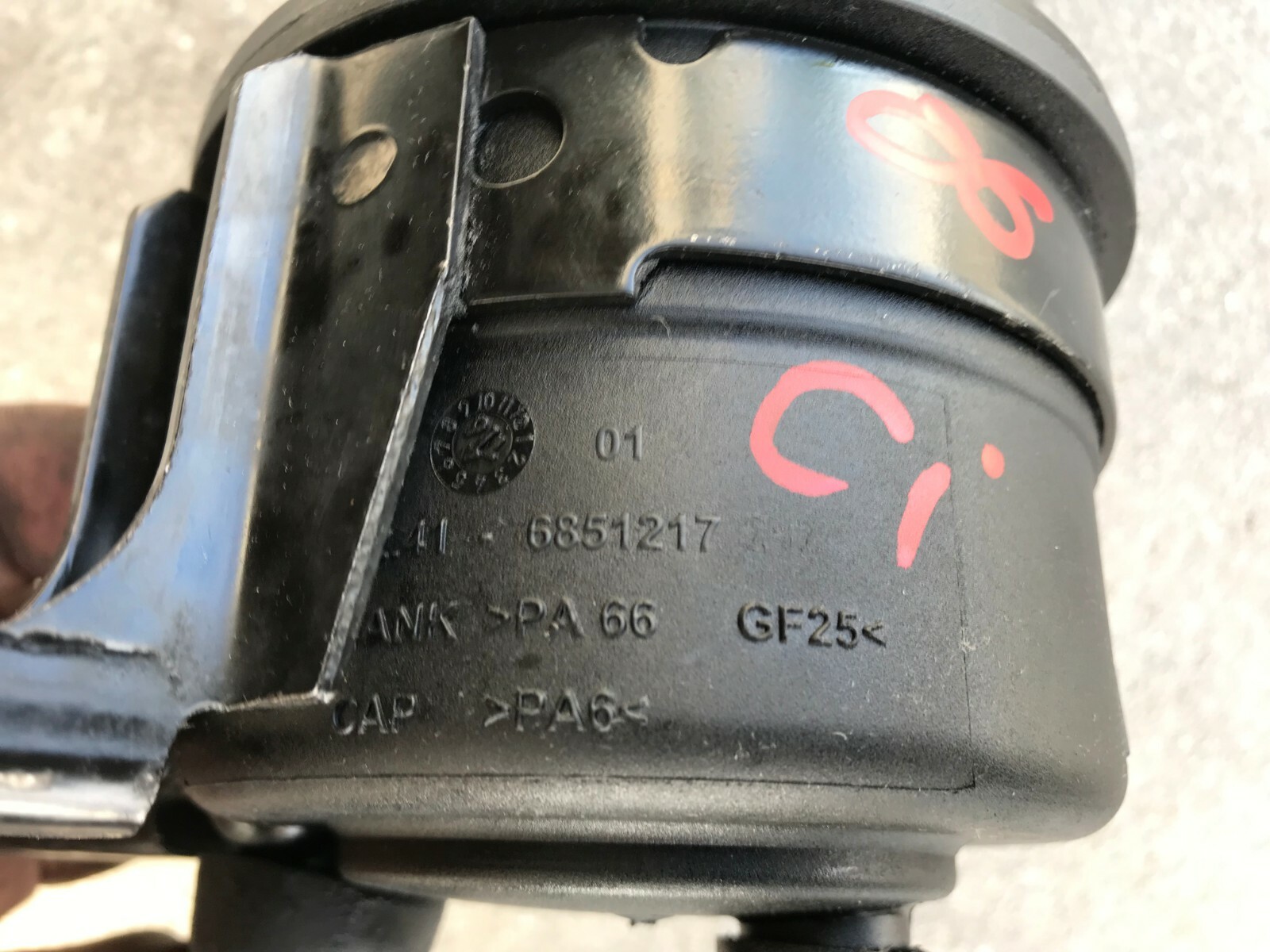 2004 2005 2006 BMW 325Ci 3 Series Power Steering Fluid Reservoir Hoses