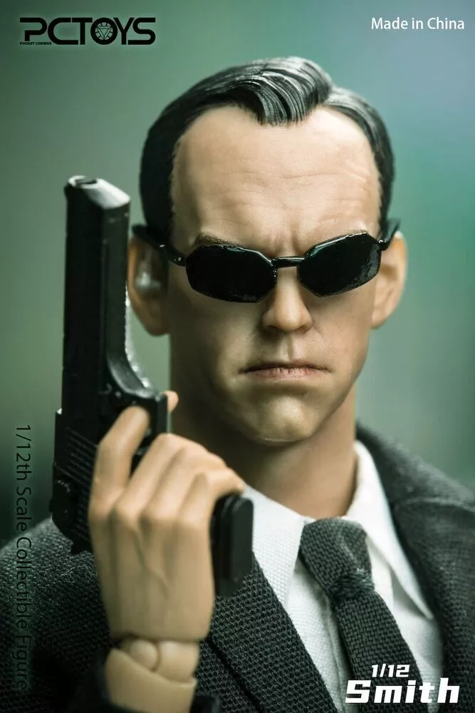 Hugo Weaving  Hugo weaving, The matrix movie, Agent smith