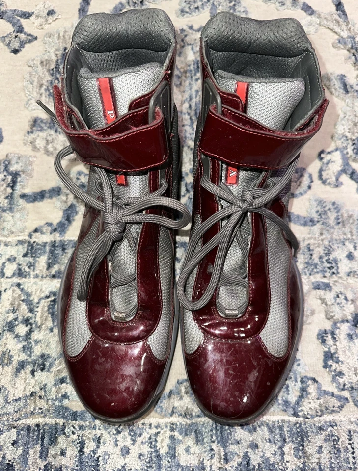 Tênis Prada Americas Cup Borgonha/Cinza Hi Top Casual Autêntico Tamanho 10 Reino Unido - Imagem 4 de 4