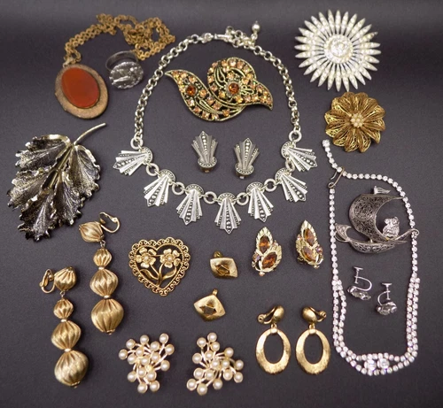 Fabulous Vintage Jewelry Lot Some Signed Monet Lisner Anson Emmons ~ Art Deco