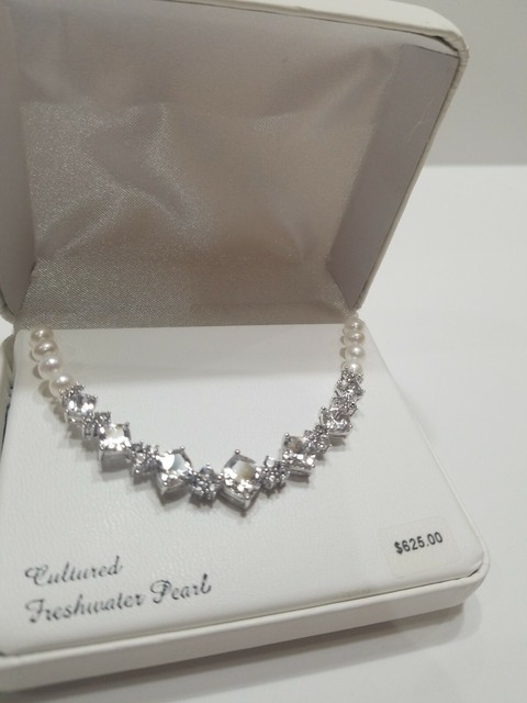 Simply Vera Wang Fresh Water Pearl 