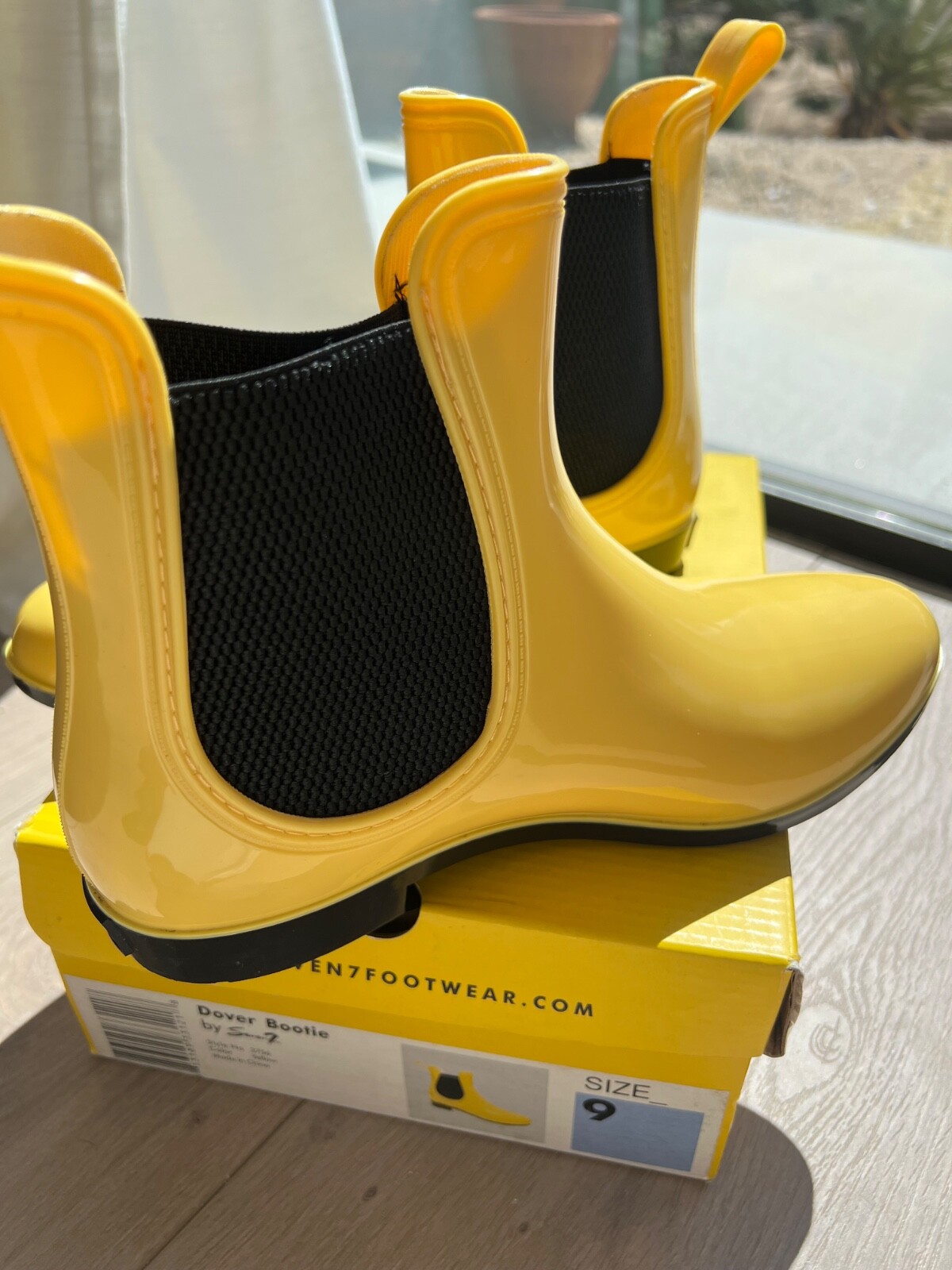 Seven7 Womens Dover Waterproof Chelsea Rain Boots in Sunny Yellow