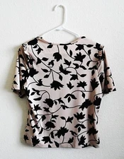 Jules & Leopold Women's Floral Black & Rose Blouse W/ Shoulder Pleat Details, M