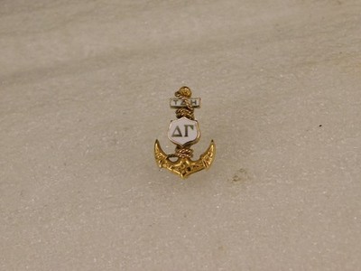 Antique Scrolled 10K Gold 1913 Delta Gamma Sorority Pin Badge