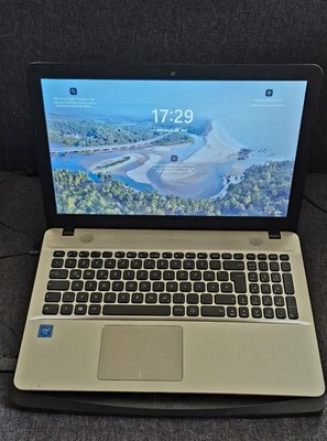 ASUS SonicMaster 15,6'' Laptop Windows11 SSD Intel Dual-Core