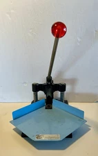 Lassco Wizer Cornerounder Corner Cutter  with 1 Die, Cast Iron & Steel.