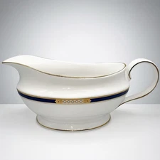 Lenox Royal Treasure Gravy Boat – Bone China – Gold Trim
