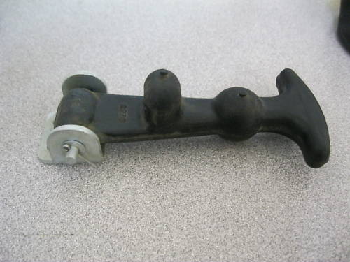 Ferrari Bonnet Rubber Handle, Part # MC3350/16