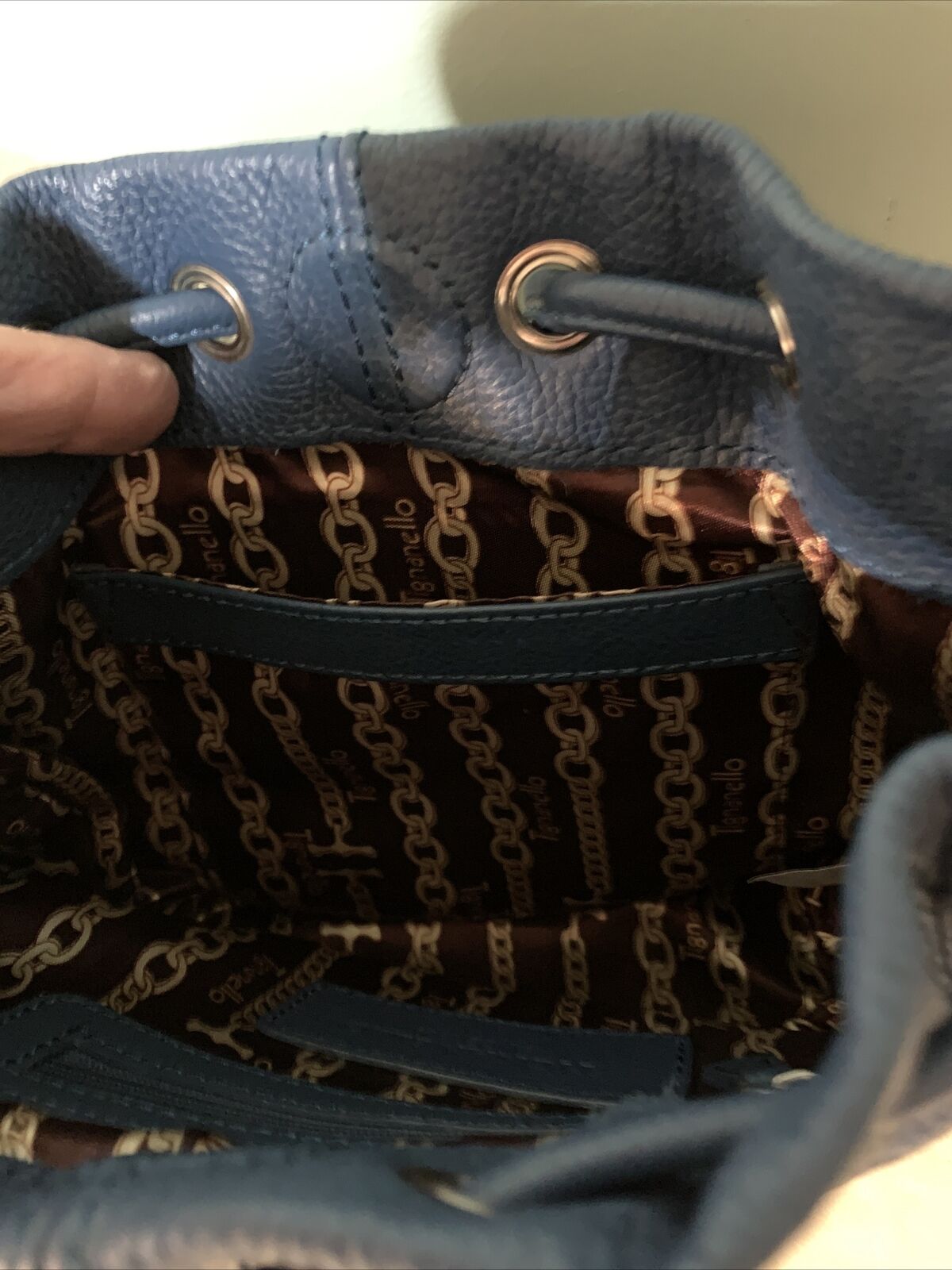 Tignanello leather drawstring small  bucket bag - image 13
