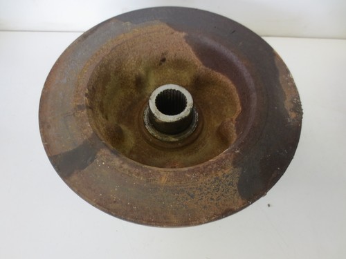 2013 John Deere Gator 825i 4wd Used OEM One Front Wheel Axle Hub - Picture 2 of 2
