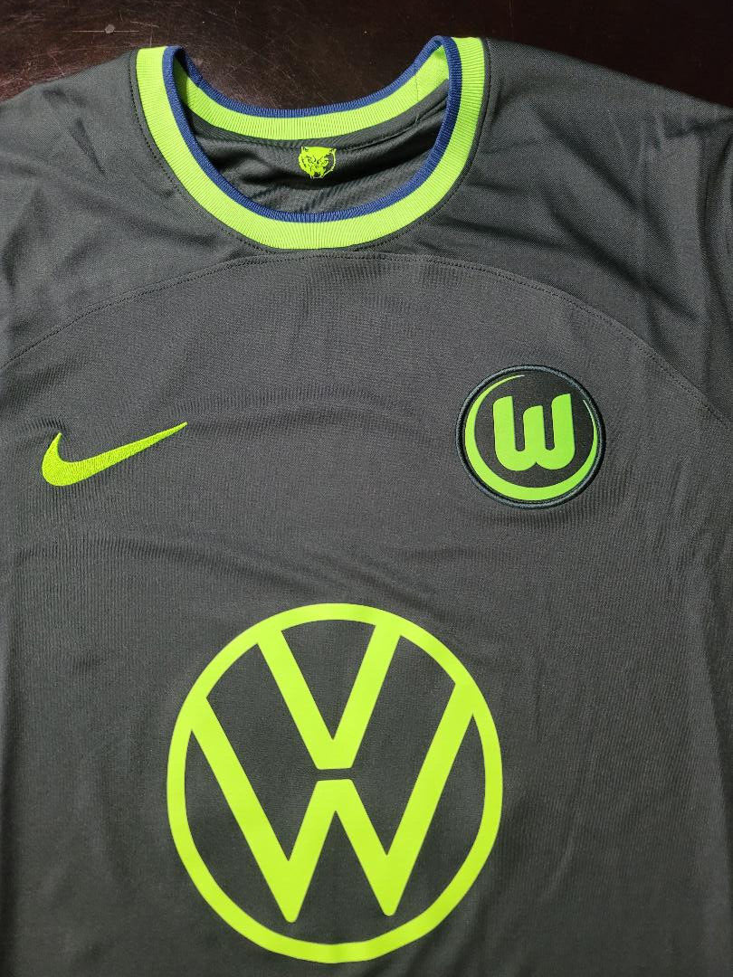 Nike Men's VfL Wolfsburg 2022/23 Away Soccer Jersey DJ7691