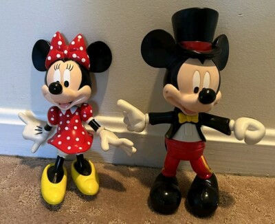Disney World Magic Mickey and Minnie Mouse Figures Rotating