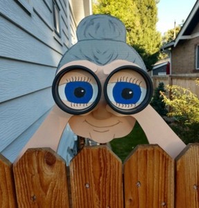 Peekin Penelope Fence Decoration Nosy Sweet Old Lady Garden Yard Art Ebay