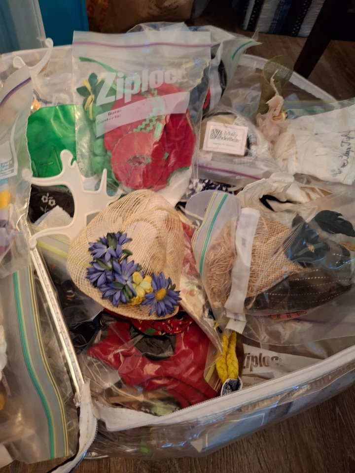 Ositos de peluche Muffy Vanderbear de North American Bear Company Foto 3 de 4