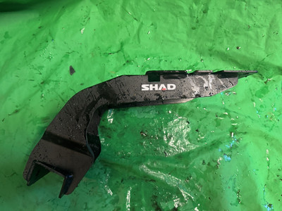   YAMAHA XMAX YP 125 250 SHAD GEPÄCKTRÄGER HINTEN 2009-2013 KOSTENLOSER UK-VERSAND 