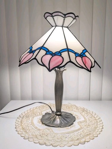 Vintage Lamp Tiffany-Style Stained Glass Floral Table  18.5" Tall READ FLAW