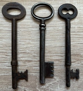 Antique vintage keys x 3 probably iron or steel probably C19th or older