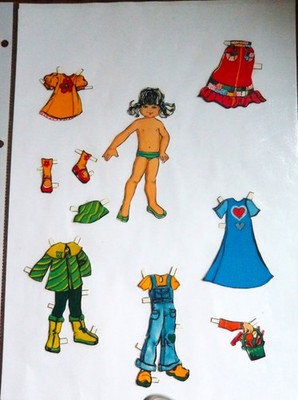 Anziehpuppe Papierpuppe Paper Doll ...Mädchen aus den 70zigern   ...