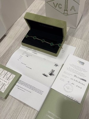 Authentic Van Cleef Arpels Vintage Alhambra Malachite 5 Motif 18k