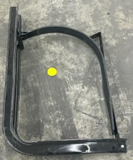 NAVISTAR FUEL TANK L-SHAPED SUPPORT BRACKET  ASSEMBLY