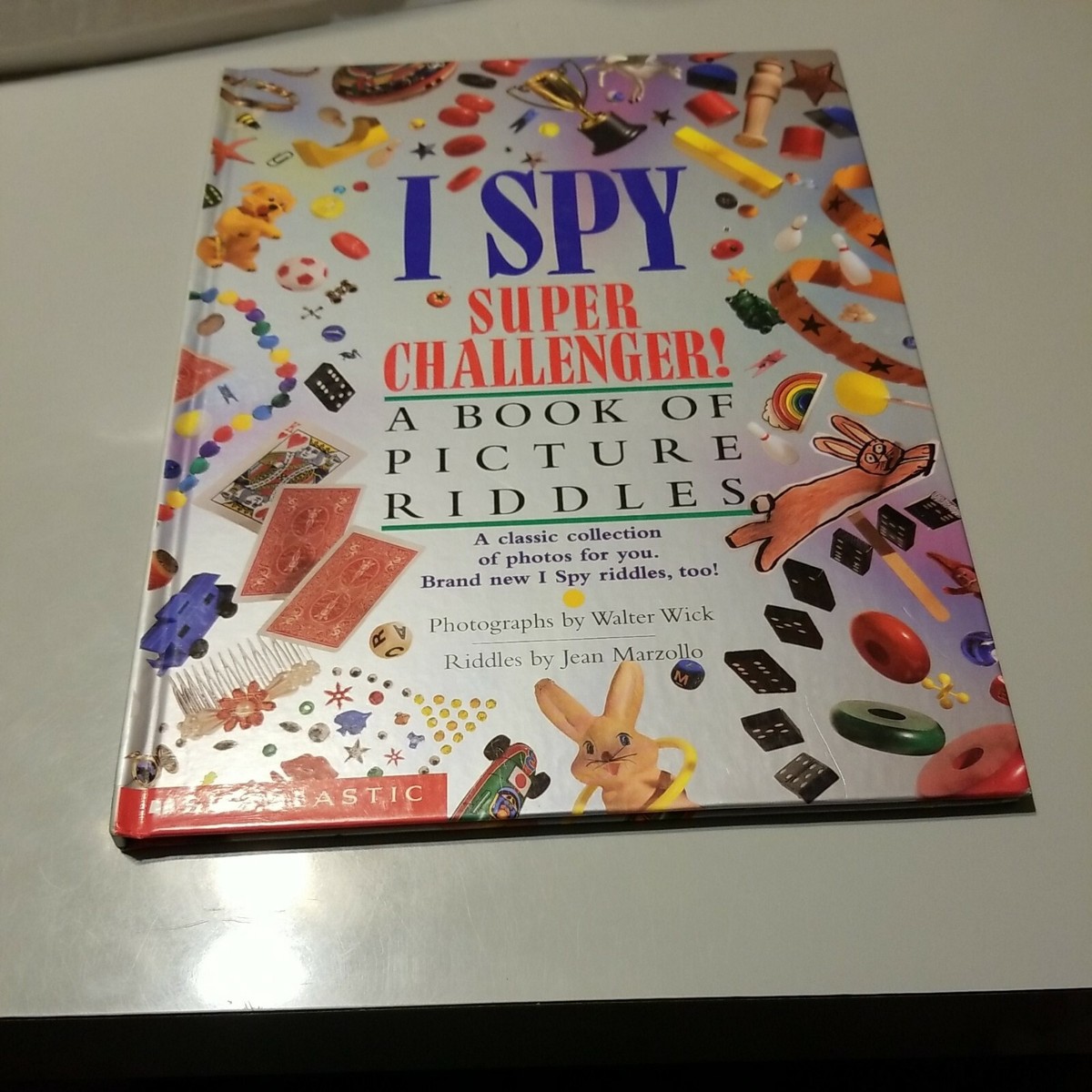 I Spy Super Challenger! A Book Of Picture Riddles (Walter Wick