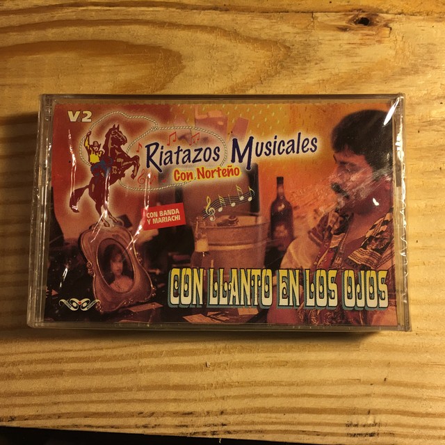 Riatazos Musicales Vol. 2 Con Llanto En Los Ojos Cassette