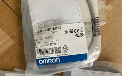Z 1PCS NEW   E2E-X7D1-M1GJ Proximity switch *qq