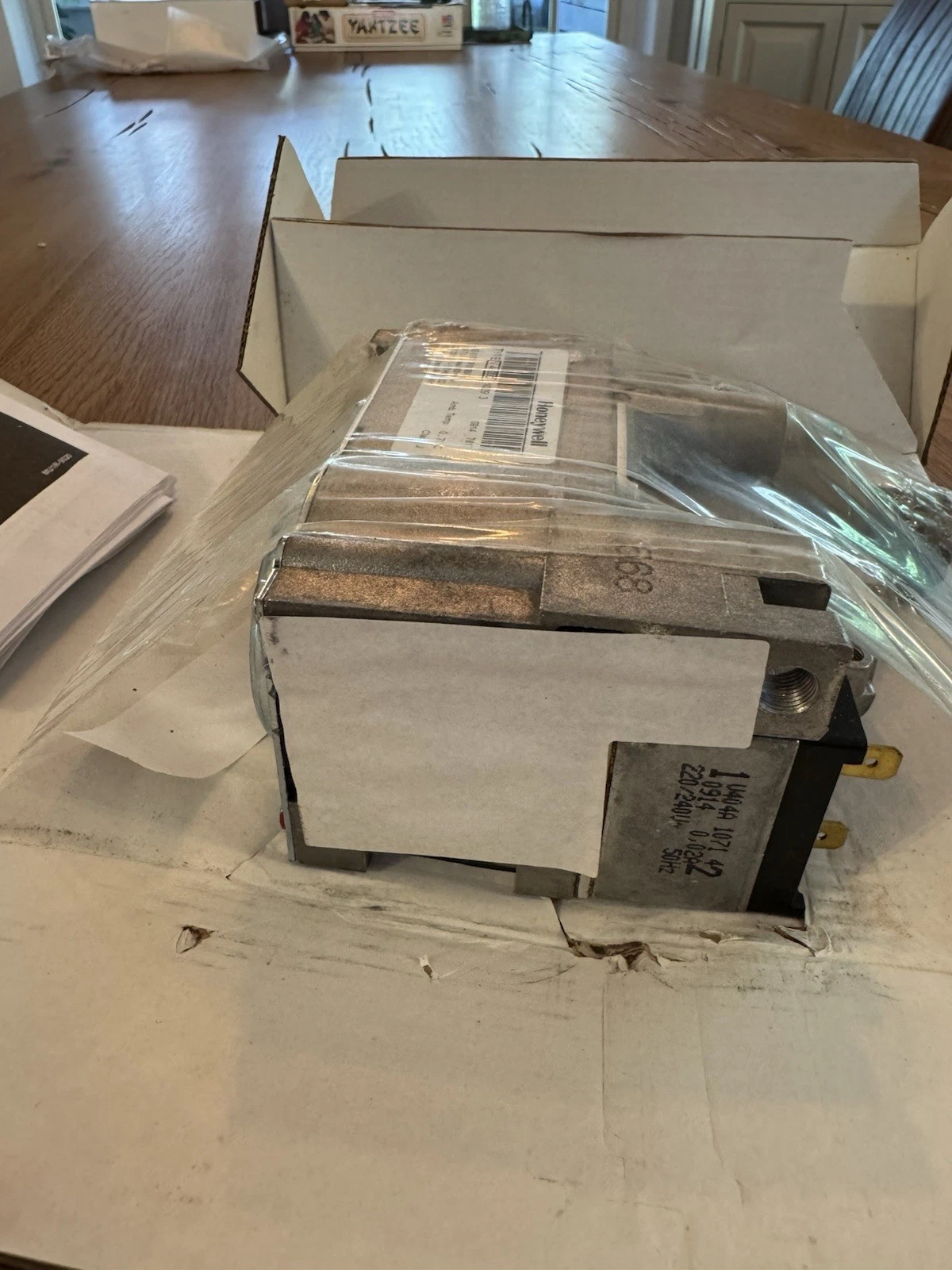 Honeywell V4600C1029U Compact Gas Control Valve Brand New In Box 7
