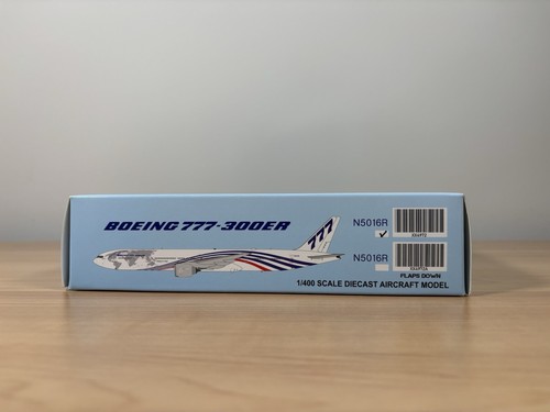 JC Wings 1:400 Boeing Company Boeing 777-300ER N5016R JC4BOE972 - Picture 4 of 4