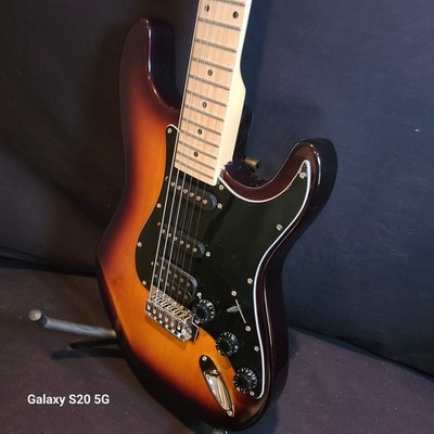 Stratocaster-Leo Jaymz-Gold- Fully Set Up and Inontation/Free Shipping