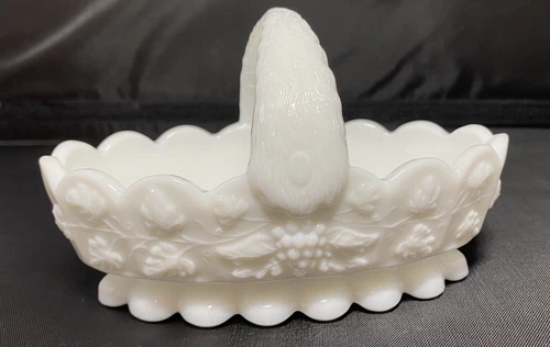 Westmoreland Milk Glass Paneled Grapes Split Handle Basket Dish VTG White **EUC