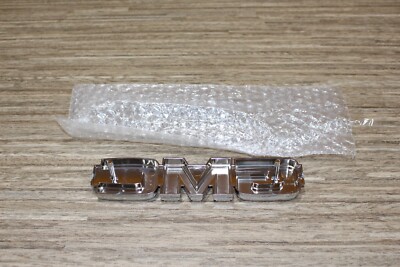 1977-1980 GMC GMC Grill Emblem | GM#376656 | Genuine OEM