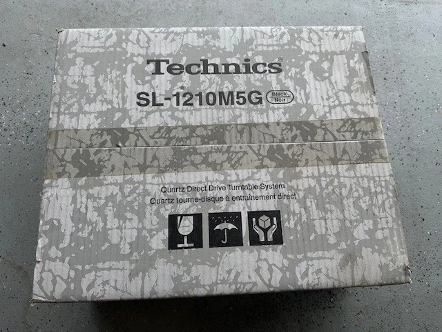 Tocadiscos Technics SL-1210M5G (Uno) - Nunca abierto de caja  Foto 2 de 2