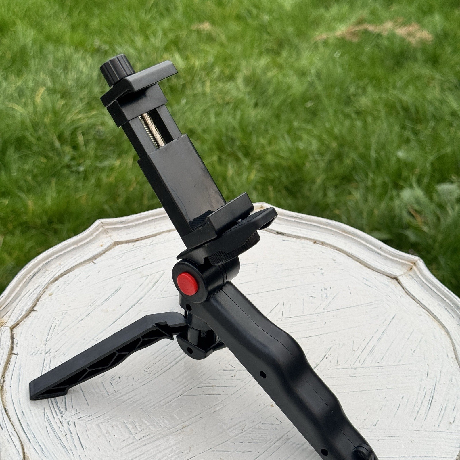 Mini-Stand for Blogging, Smartphone holder Travel-Stand Tripod