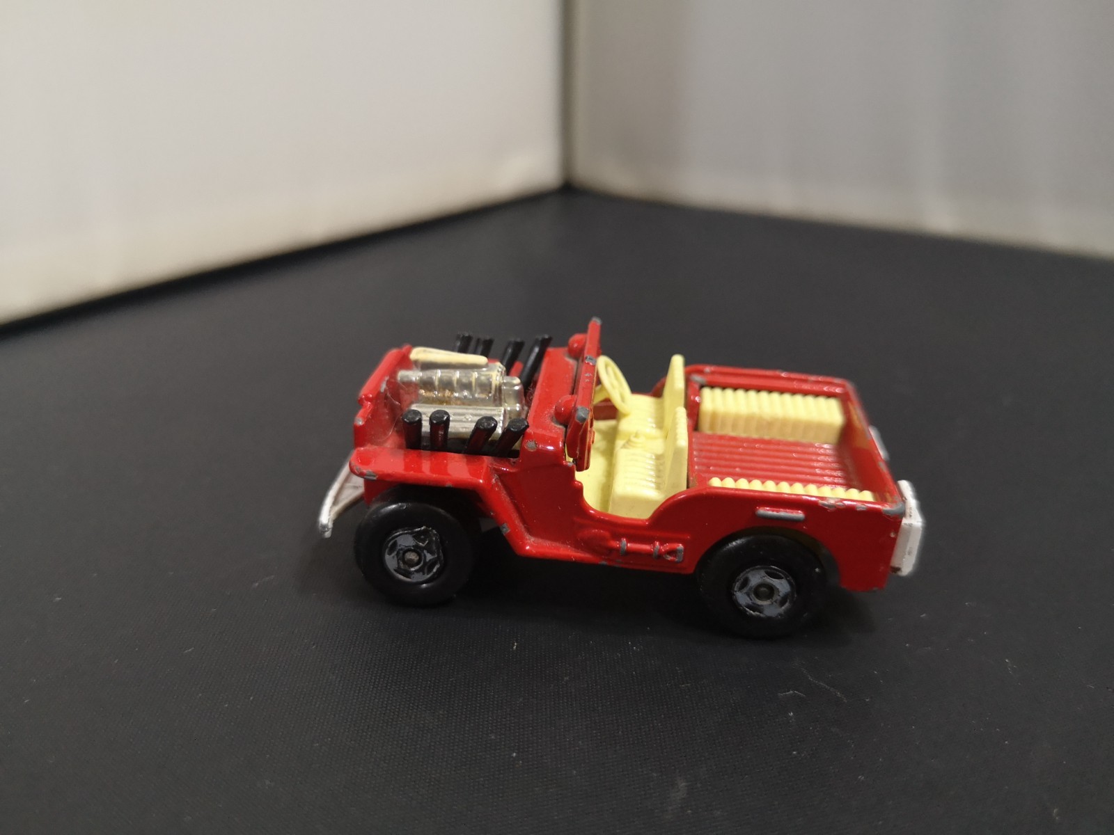 Matchbox 71b, Jeep Gladiator Pick Up - Free Price Guide & Review