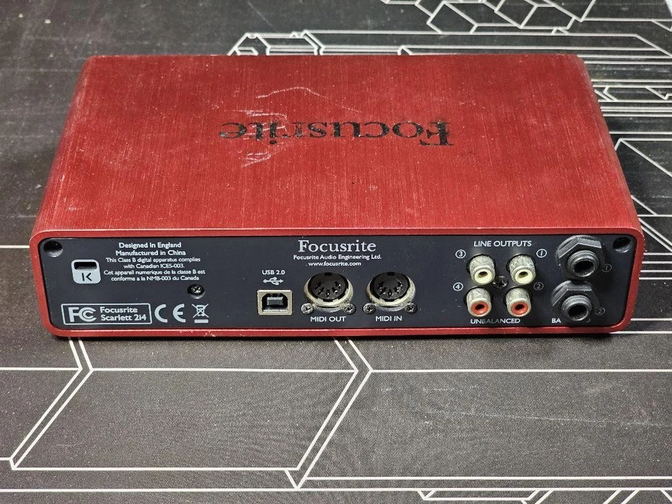 Focusrite Scarlett 2i4 Audio Interface Red Aluminum XLR/TRS combo input Used - Image 2 of 4