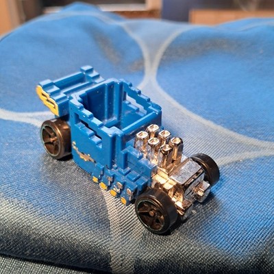 Hot Wheels Pixel Shaker Ride-Ons blau 2019