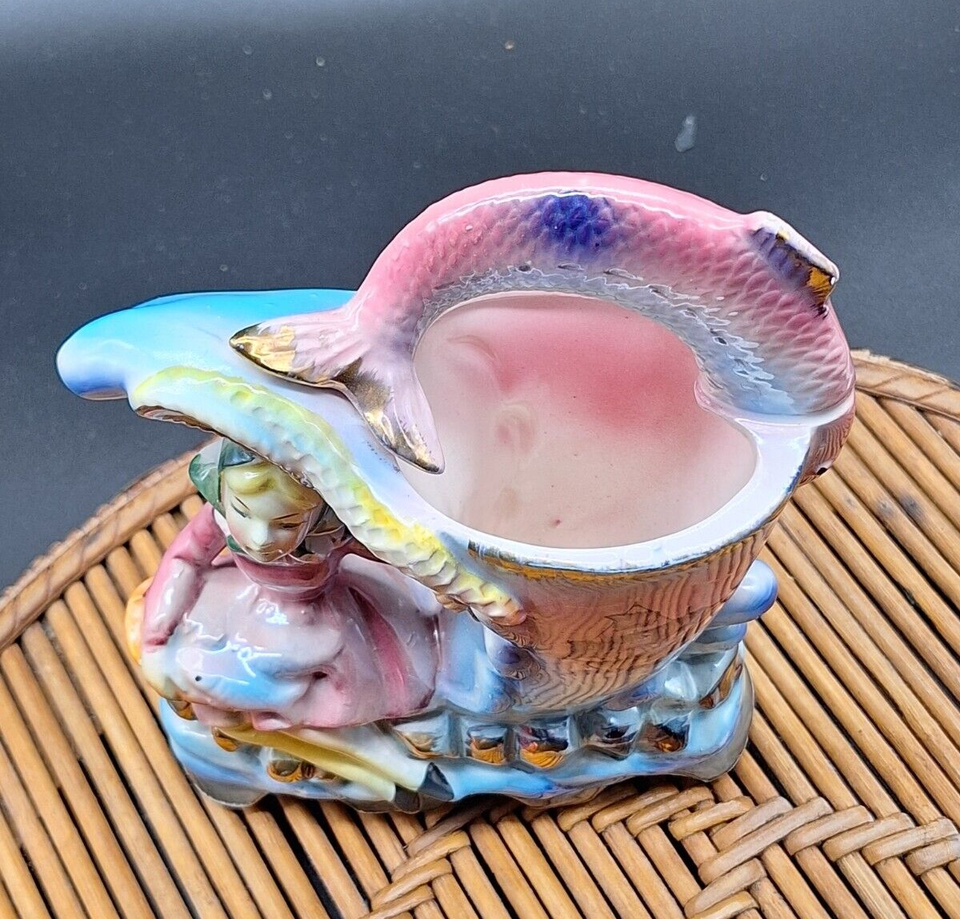 Lustre ware Pearlized PinkBlue Porcelain Vase w/Gold Trim girl