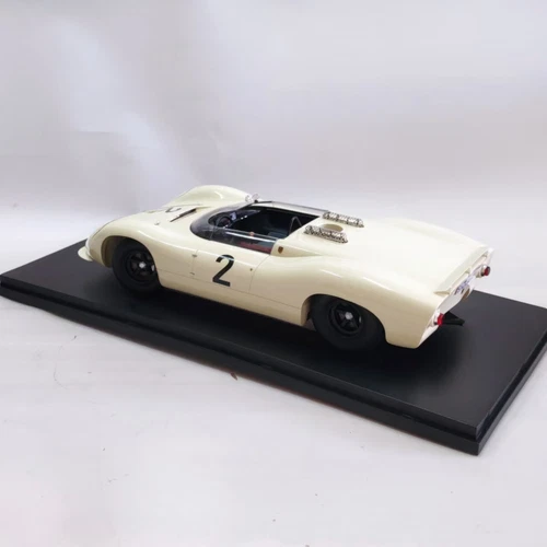 Matrix 1/18 model Porsche 910/8 Bergspyder #2 Stommelen 1967 - Picture 3 of 6