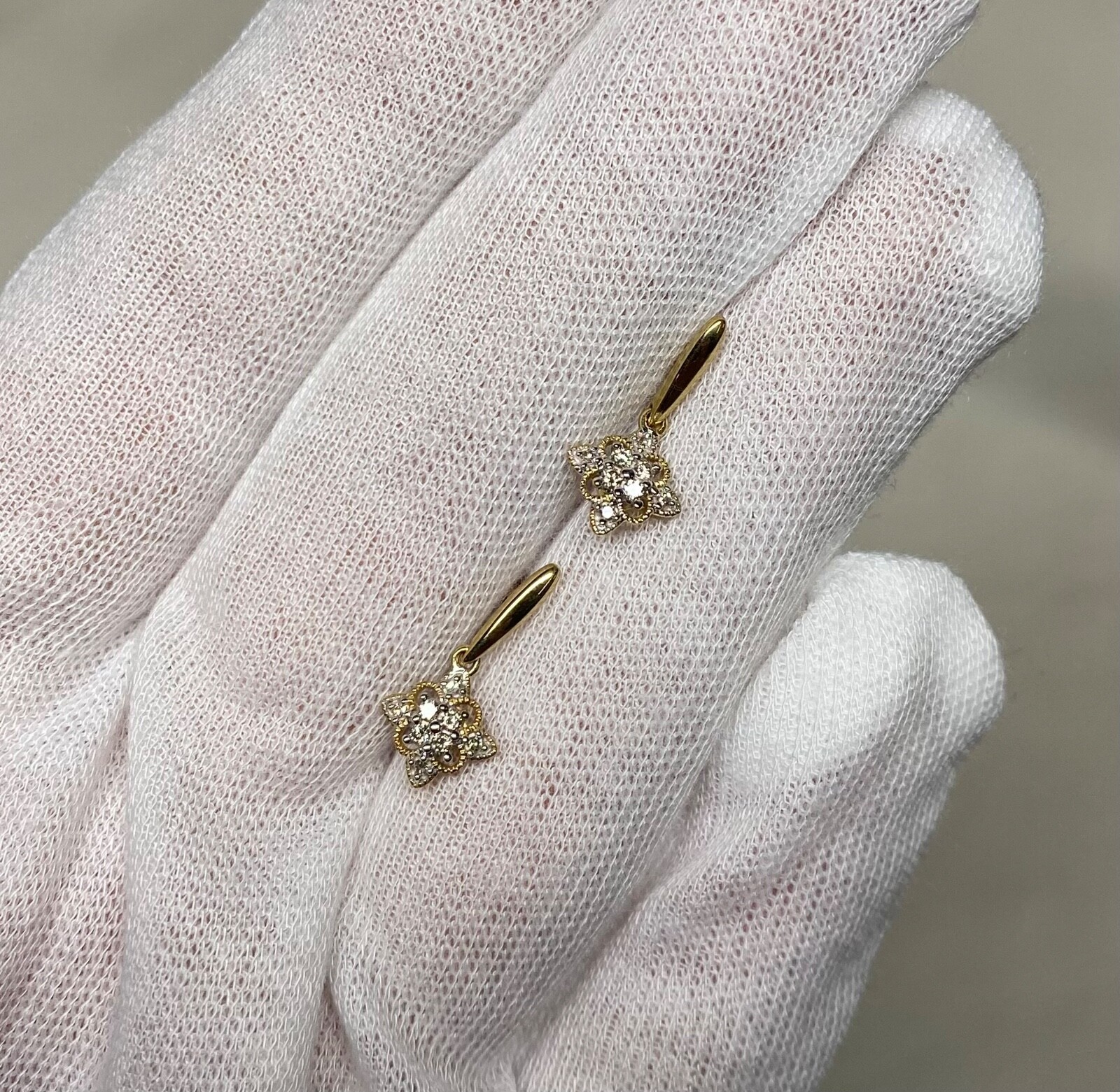 9ct gold diamond stud earrings for women